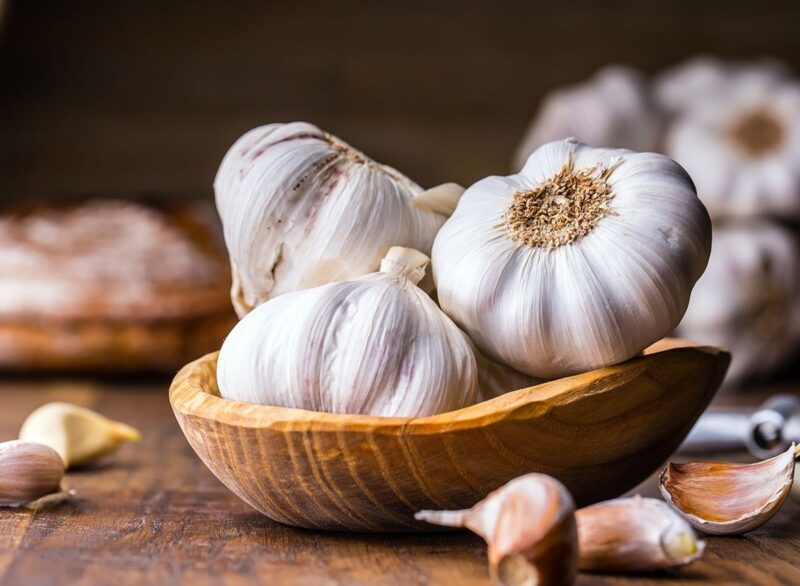 How To Get Rid Of Garlic Breath? Save Yourself From Embarrassment